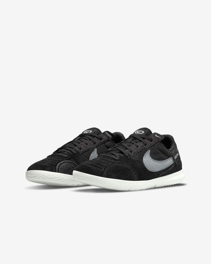 Botas de Futbol Nike Jr. Streetgato Kids Niño Negras Blancas | XAWNL-0587