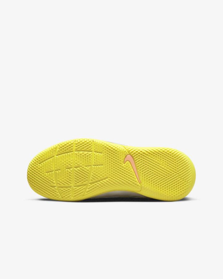 Botas de Futbol Nike Jr. Tiempo Legend 9 Club IC Kids Indoor/Court Niña Amarillo | VQJRY-7651