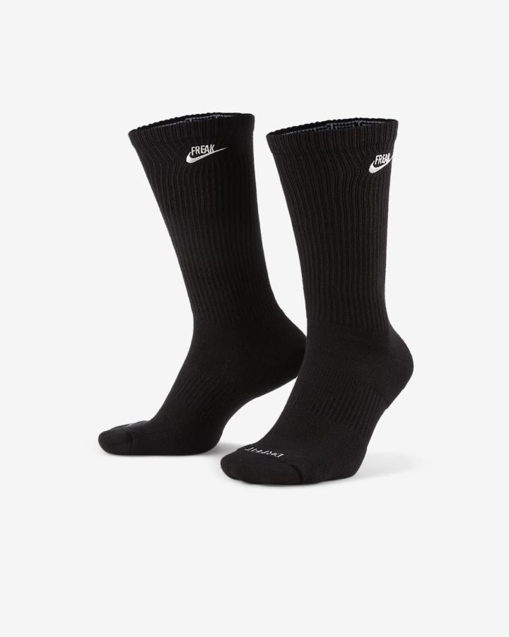 Calcetines Nike Everyday Plus Cushioned Basketball Crew Hombre Negras Blancas | SWGAT-8926