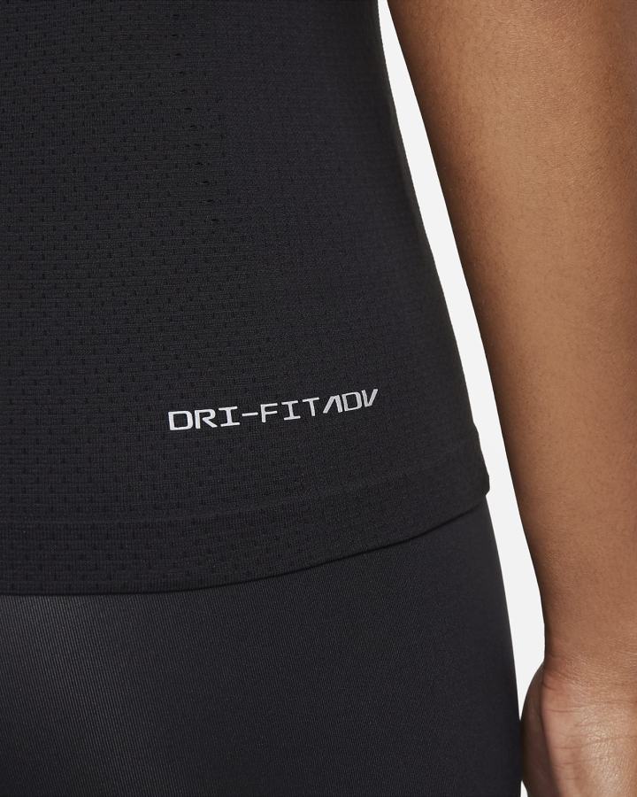 Camiseta Nike Dri-FIT ADV Aura Slim-Fit Short-Sleeve Top Mujer Negras | SUVQZ-0798