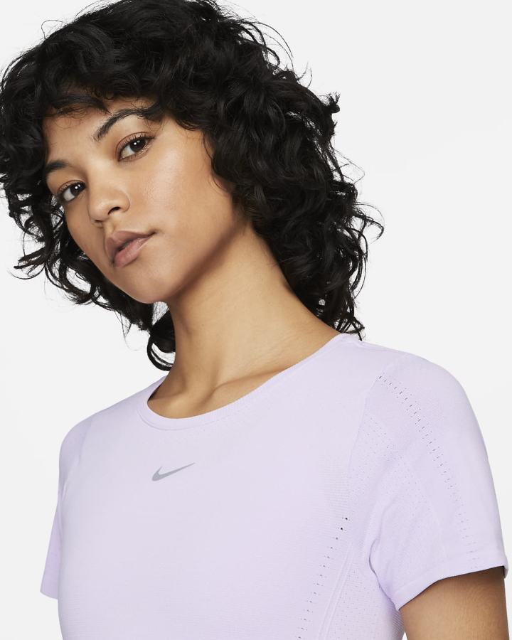 Camiseta Nike Dri-FIT ADV Aura Slim-Fit Short-Sleeve Top Mujer Moradas | VKYTP-5183