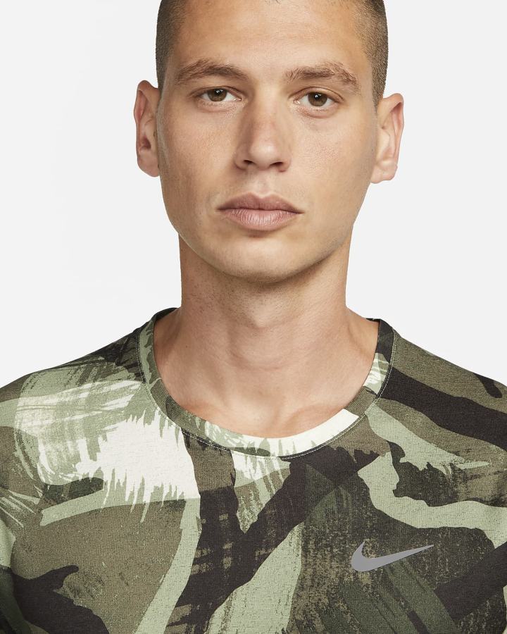 Camiseta Nike Dri-FIT Miler Short-Sleeve Camo Hombre Verde | SXRUZ-4256