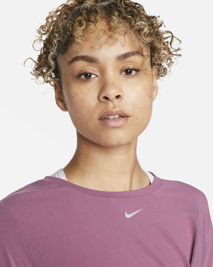 Camiseta Nike Dri-FIT One Luxe Twist Cropped Short-Sleeve Top Mujer Burdeos Claro | XLYGQ-1903