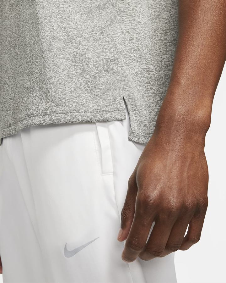 Camiseta Nike Dri-FIT Rise 365 Short-Sleeve Hombre Gris | KXHIR-5769