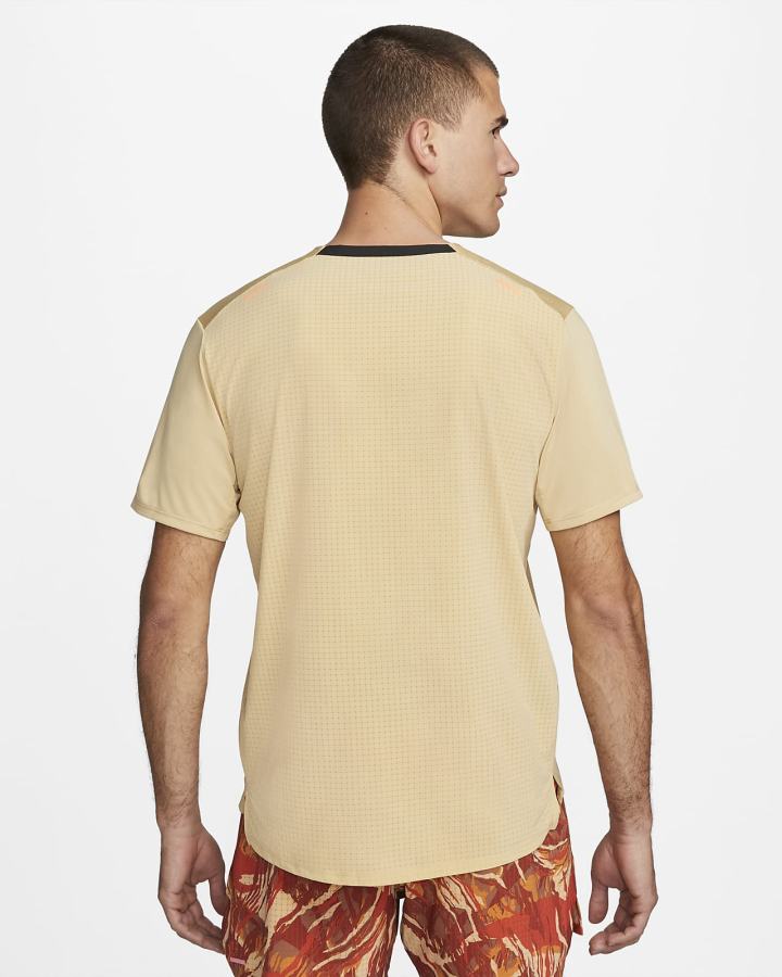 Camiseta Nike Dri-FIT Rise 365 Short-Sleeve Trail Hombre Naranjas | OQUAH-3249