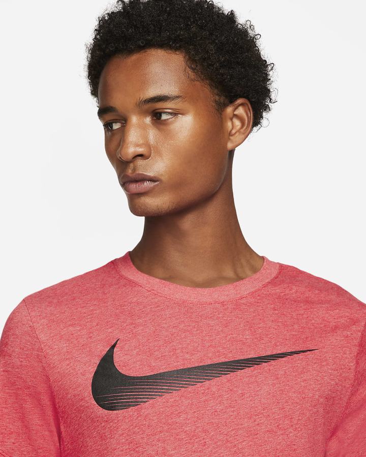 Camiseta Nike Dri-FIT Swoosh Training Hombre Rojas Claro | XVCNK-4729