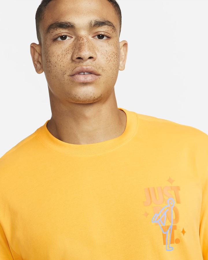 Camiseta Nike Dri-FIT Training Hombre Doradas | HXFOQ-4016