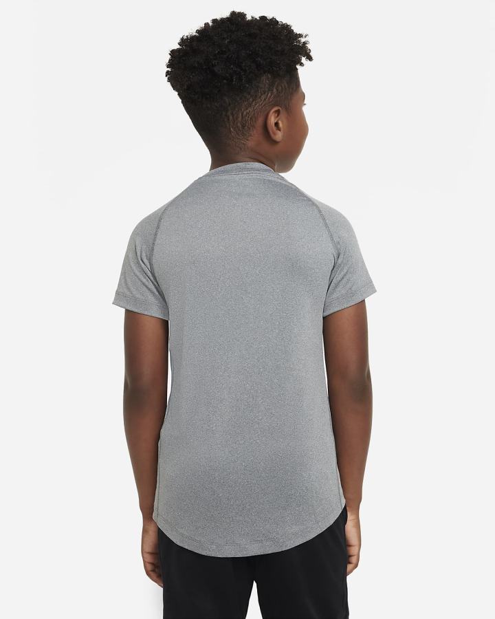Camiseta Nike Pro Dri-FIT Kids Short-Sleeve Top Niño Gris Oscuro | OCKYM-5876