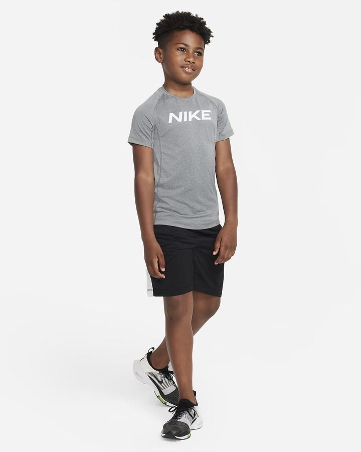 Camiseta Nike Pro Dri-FIT Kids Short-Sleeve Top Niño Gris Oscuro | OCKYM-5876
