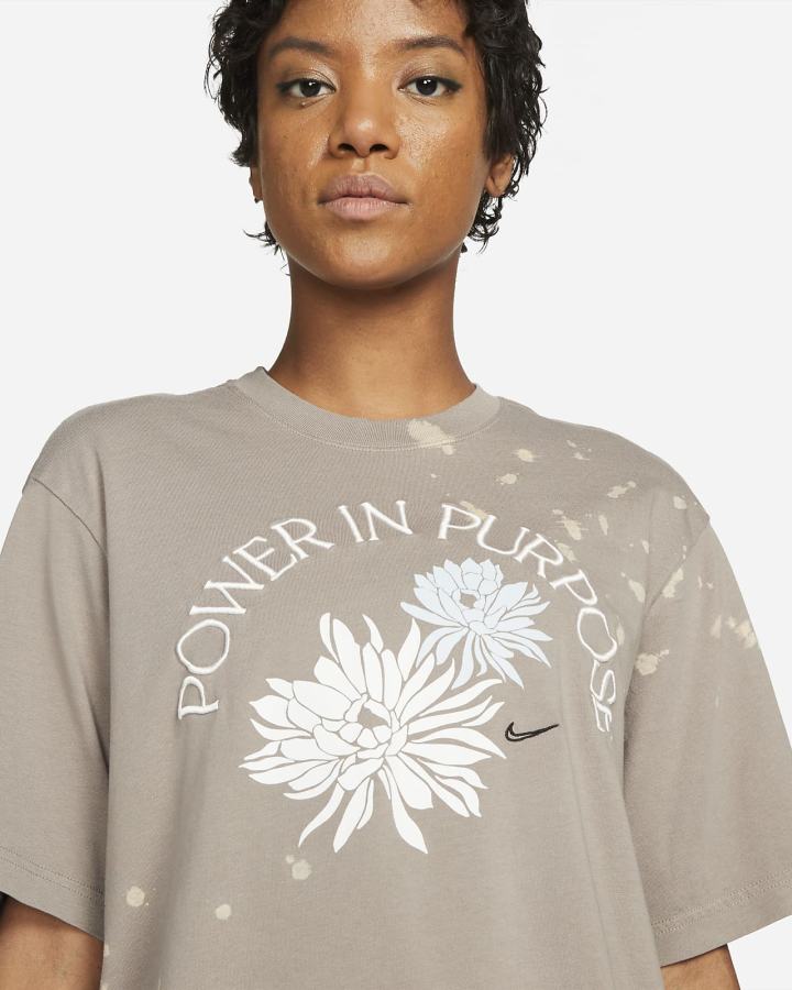 Camiseta Nike Sportswear Boxy (Plus Size) Mujer Kaki | DFPVK-9526