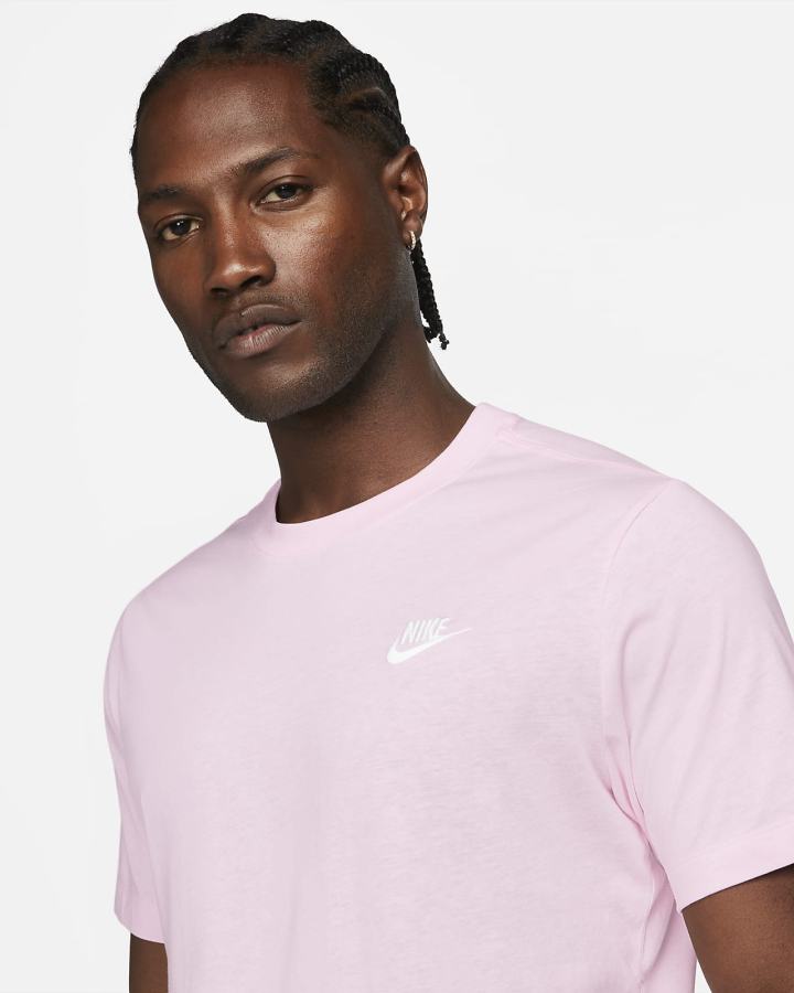 Camiseta Nike Sportswear Club Hombre Rosas Blancas | NWSIM-1937