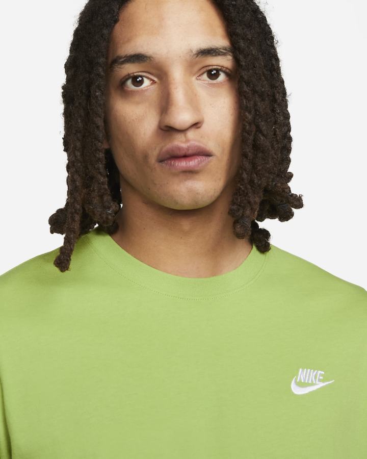 Camiseta Nike Sportswear Club Hombre Verde Blancas | ZLWKH-4397