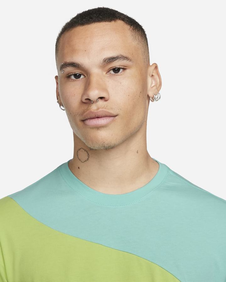 Camiseta Nike Sportswear Color Clash Hombre Limón Claro | AIYMO-5089