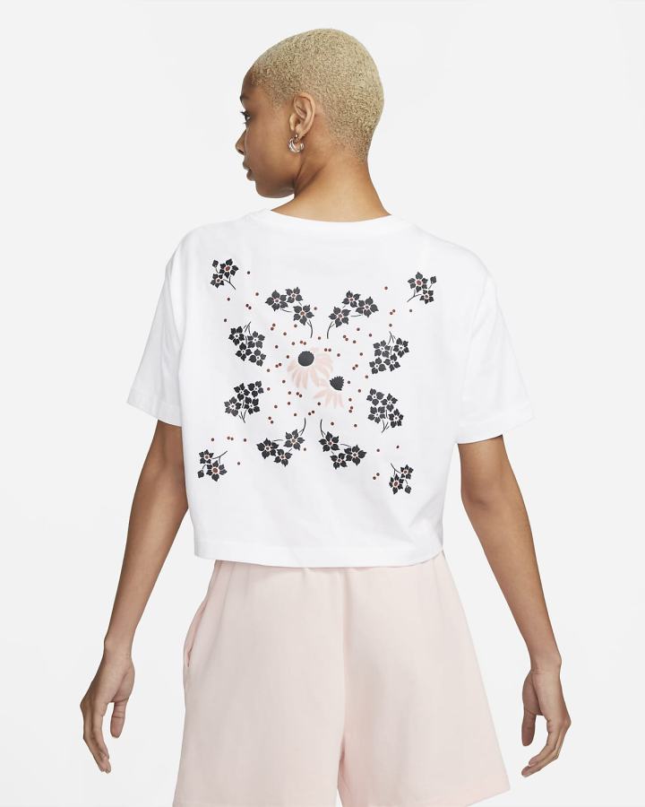 Camiseta Nike Sportswear Essential Cropped Mujer Blancas | SCLAR-9562
