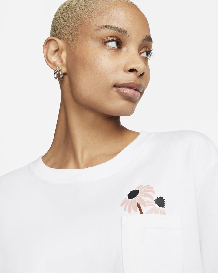 Camiseta Nike Sportswear Essential Cropped Mujer Blancas | SCLAR-9562