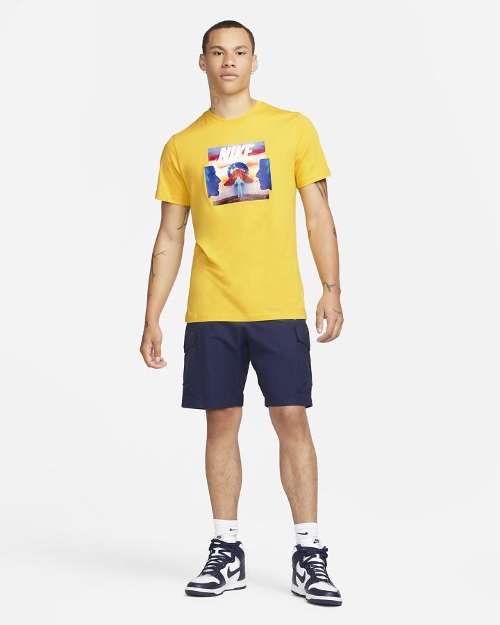 Camiseta Nike Sportswear Hombre Amarillo | SWDHZ-1784