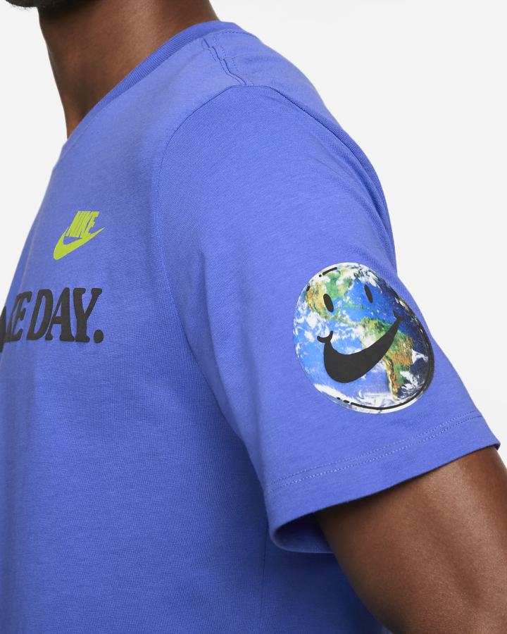 Camiseta Nike Sportswear Hombre Azules Claro | ZRYHP-2036