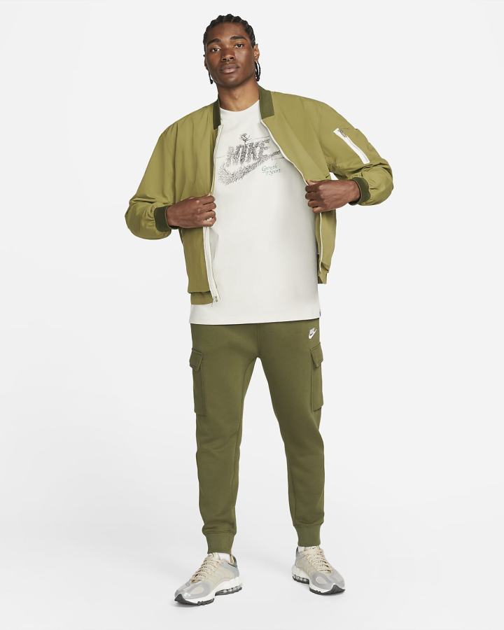 Camiseta Nike Sportswear Hombre Beige Claro | NABDZ-7298