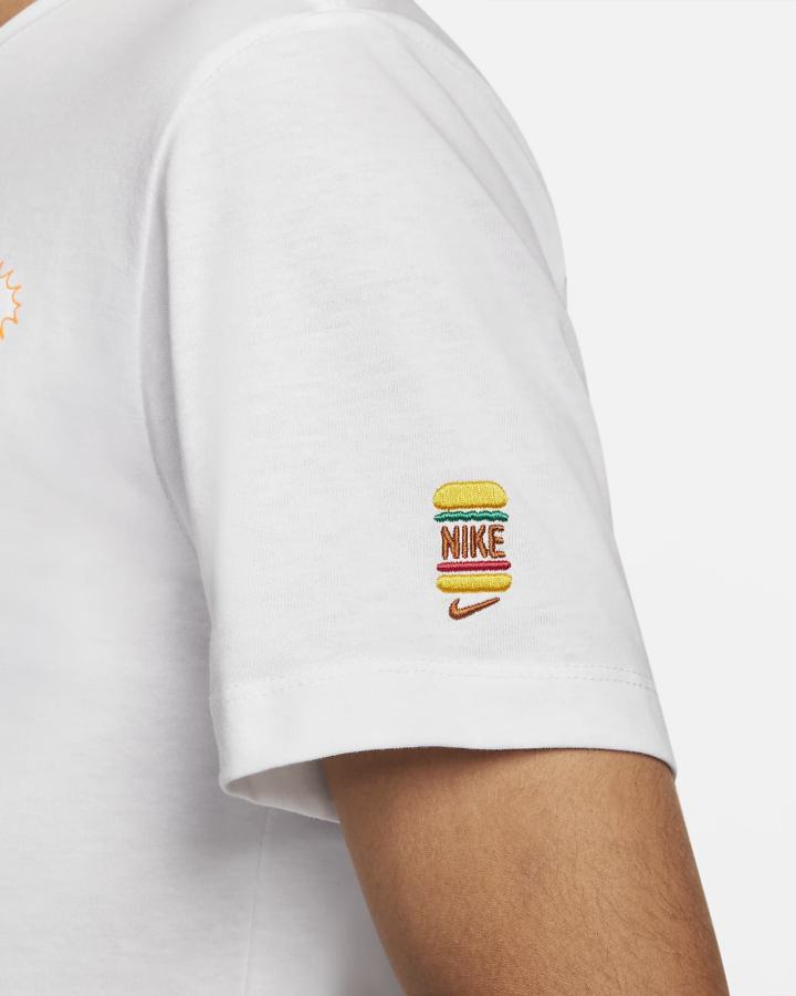 Camiseta Nike Sportswear Hombre Blancas | MGBCP-6405
