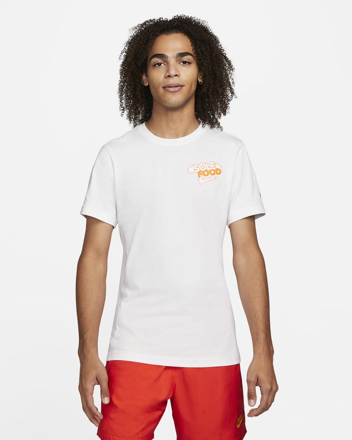 Camiseta Nike Sportswear Hombre Blancas | MGBCP-6405