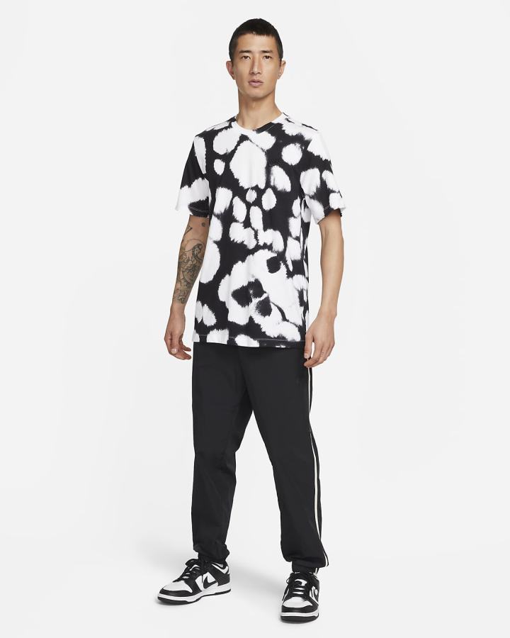 Camiseta Nike Sportswear Hombre Blancas Negras | PYUVN-6074