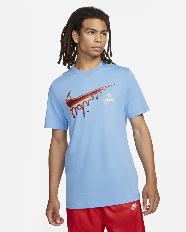 Camiseta Nike Sportswear Hombre Blancas | SVPYF-8409
