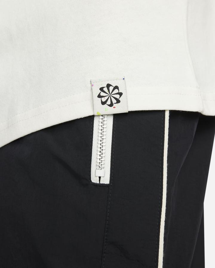Camiseta Nike Sportswear Hombre Blancas | YFUZP-7498