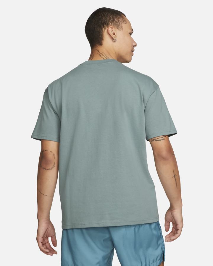 Camiseta Nike Sportswear Hombre Gris | TGAFL-3467