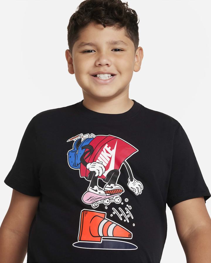 Camiseta Nike Sportswear Kids Niño Negras | SOKVX-7019