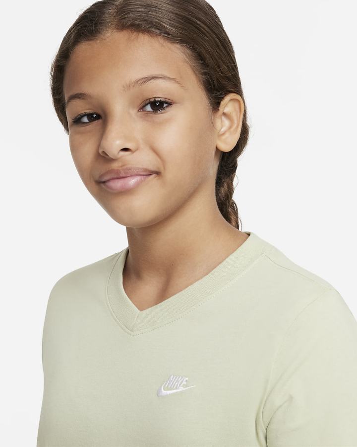 Camiseta Nike Sportswear Kids V-Neck Niña Verde Oliva | LNFTX-8196