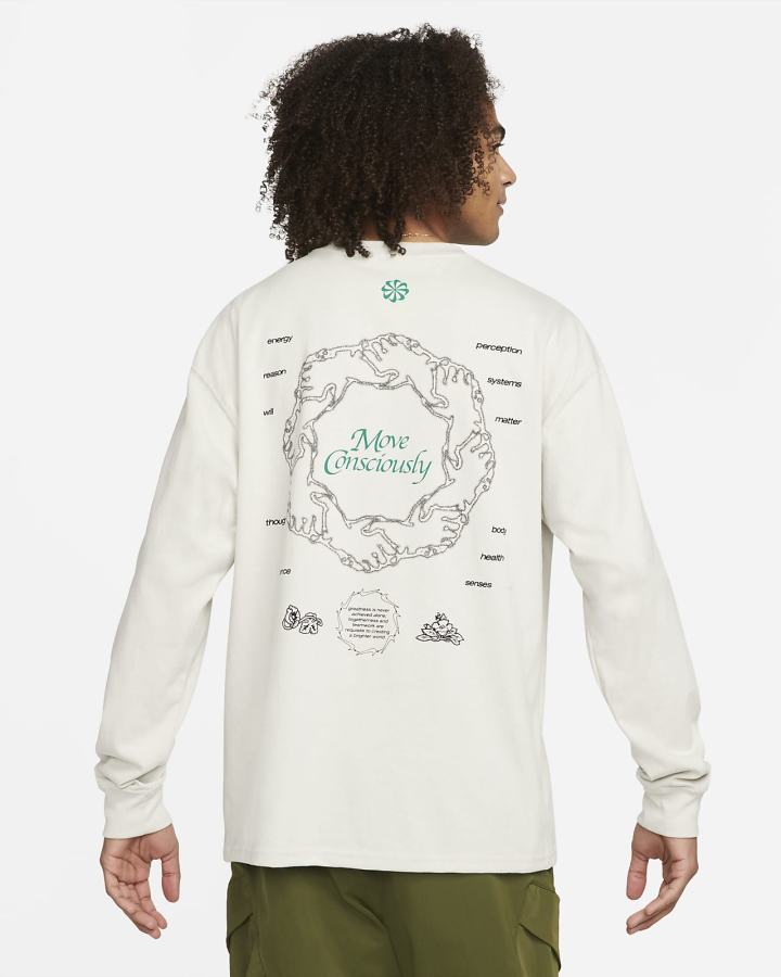 Camiseta Nike Sportswear Long-Sleeve Hombre Beige Claro | YOFNB-6710