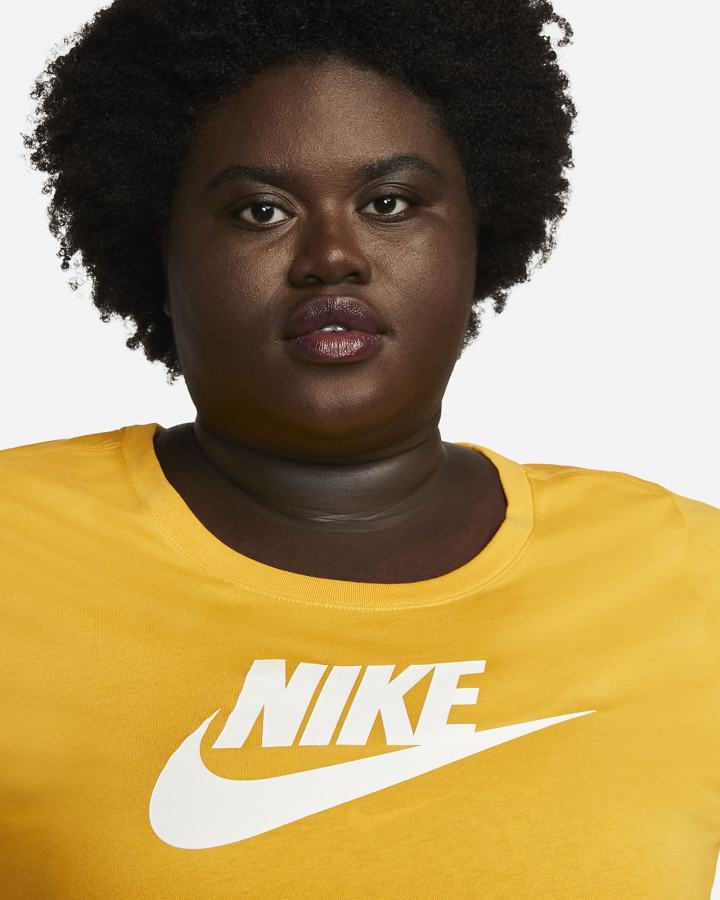 Camiseta Nike Sportswear Long-Sleeve Mujer Amarillo | EQMOV-9068