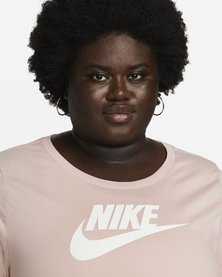 Camiseta Nike Sportswear (Plus Size) Mujer Rosas | BUGKD-3289