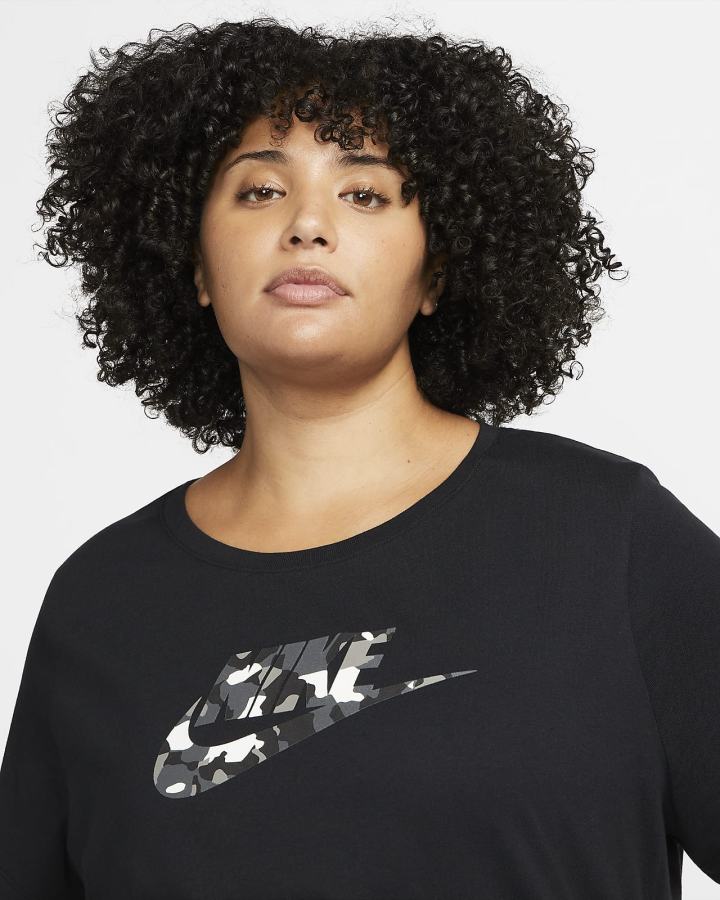 Camiseta Nike Sportswear (Plus Size) Mujer Negras | ESXMI-4987