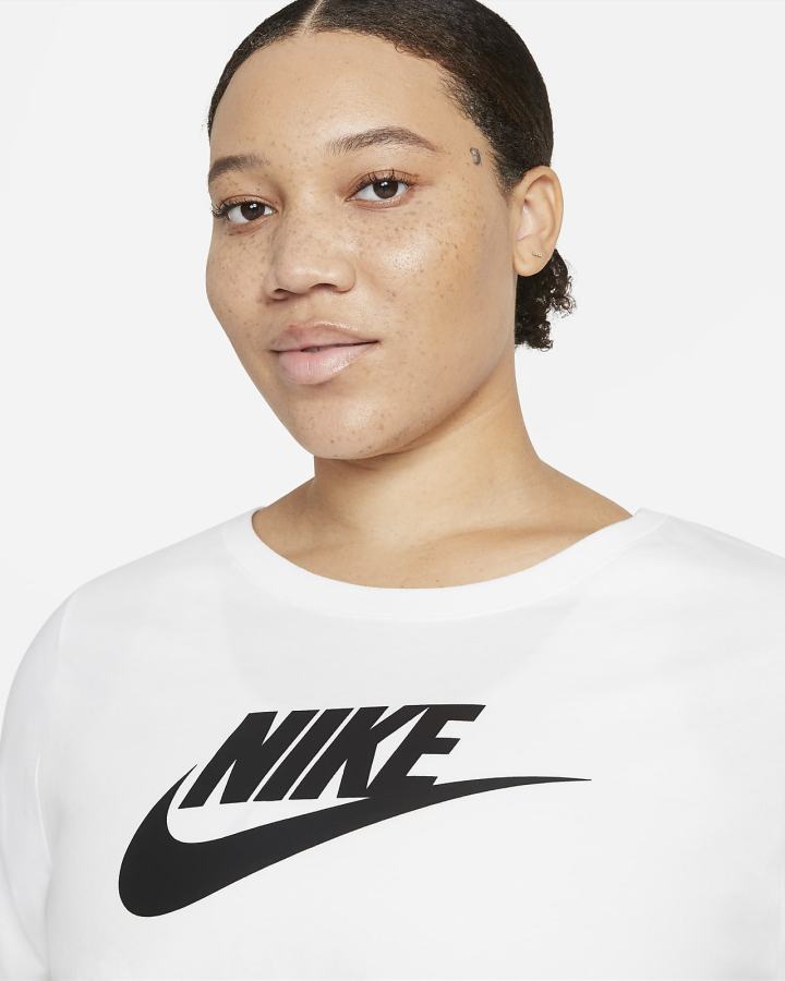 Camiseta Nike Sportswear (Plus Size) Mujer Blancas | GUKHZ-5812