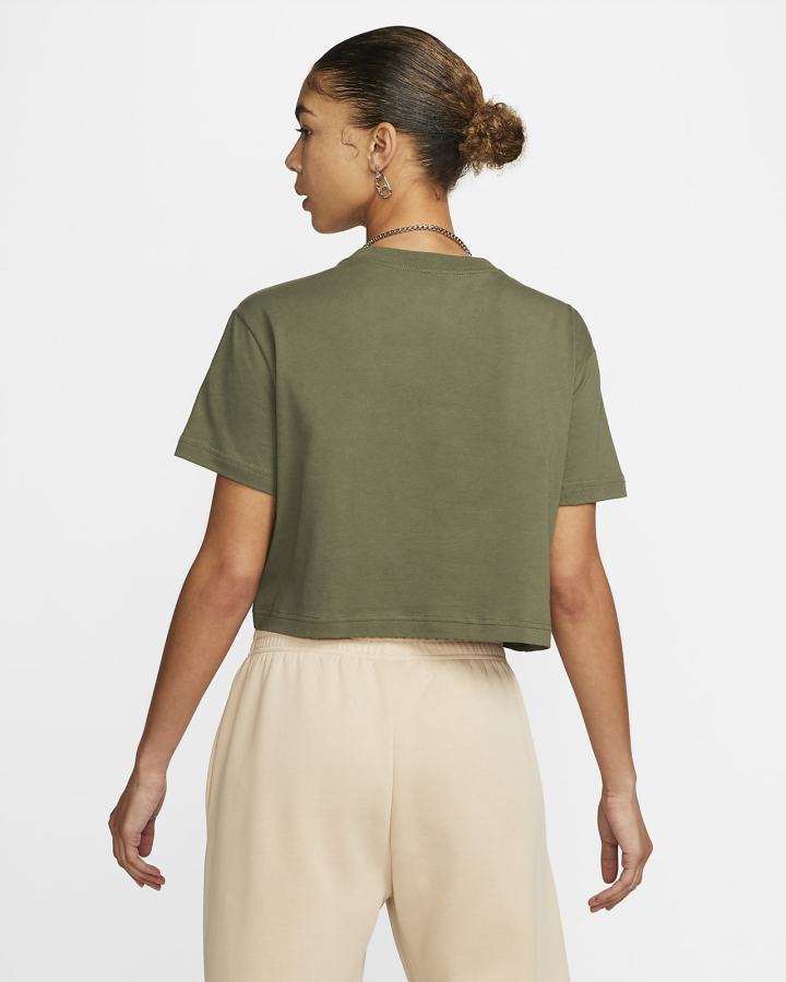 Camiseta Nike Sportswear (Plus Size) Mujer Verde Oliva Blancas | HMNRP-2946