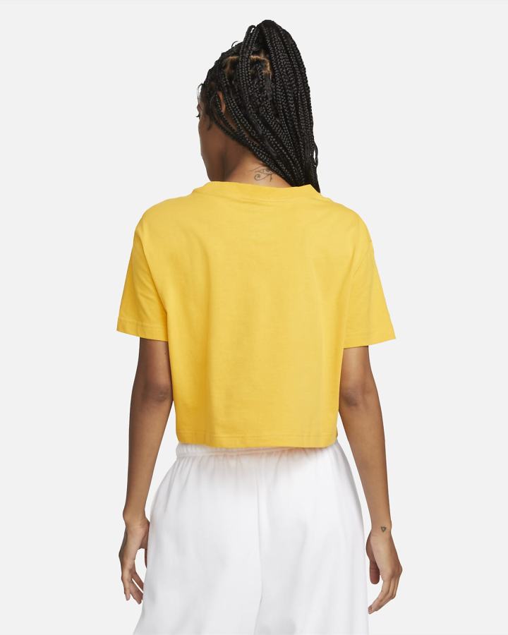 Camiseta Nike Sportswear (Plus Size) Mujer Amarillo | ONLBU-6485