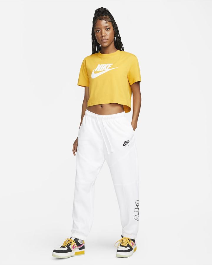 Camiseta Nike Sportswear (Plus Size) Mujer Amarillo | ONLBU-6485
