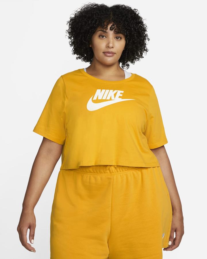 Camiseta Nike Sportswear (Plus Size) Mujer Amarillo | ONLBU-6485
