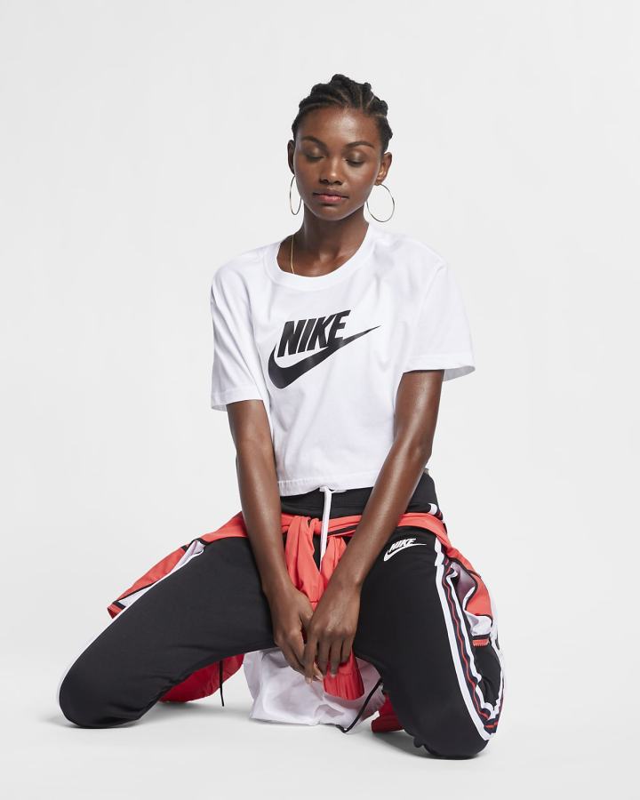 Camiseta Nike Sportswear (Plus Size) Mujer Blancas Negras | RZGXC-7506