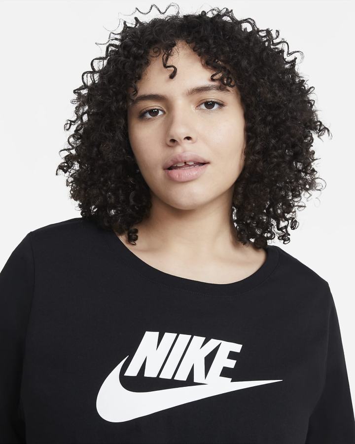 Camiseta Nike Sportswear (Plus Size) Mujer Negras | VAFKM-4978