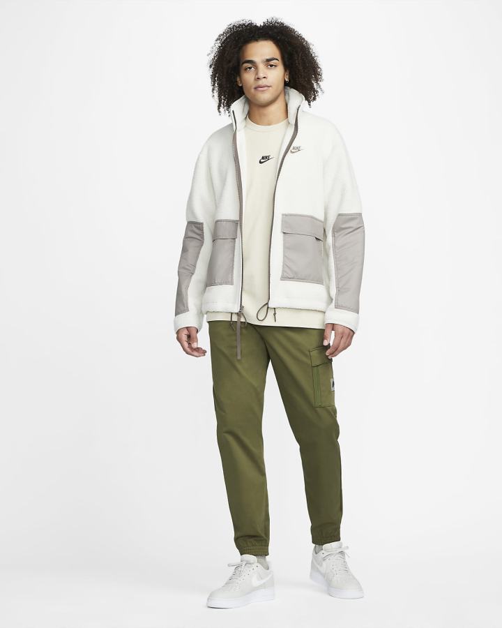 Camiseta Nike Sportswear Premium Essentials Hombre Beige | HMADX-3809