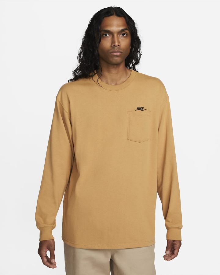 Camiseta Nike Sportswear Premium Essentials Long-Sleeve Pocket Hombre Doradas | JKBWS-9125