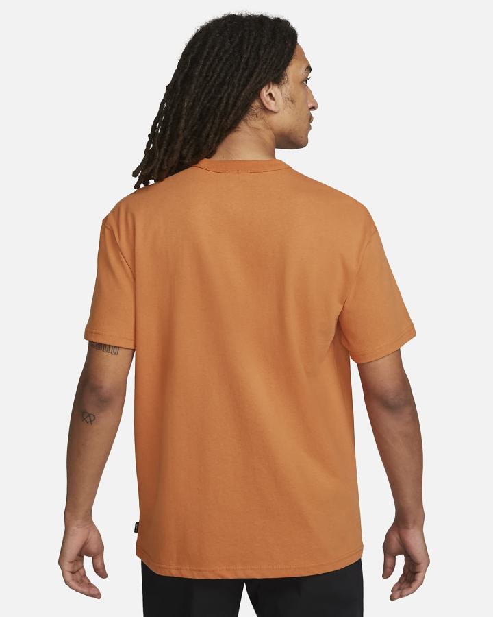 Camiseta Nike Sportswear Premium Essentials Hombre Amarillo Oscuro Negras | KTRHQ-8297