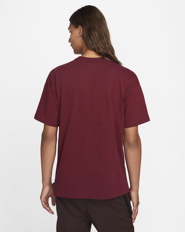 Camiseta Nike Sportswear Premium Essentials Hombre Burdeos | NFAZB-8149