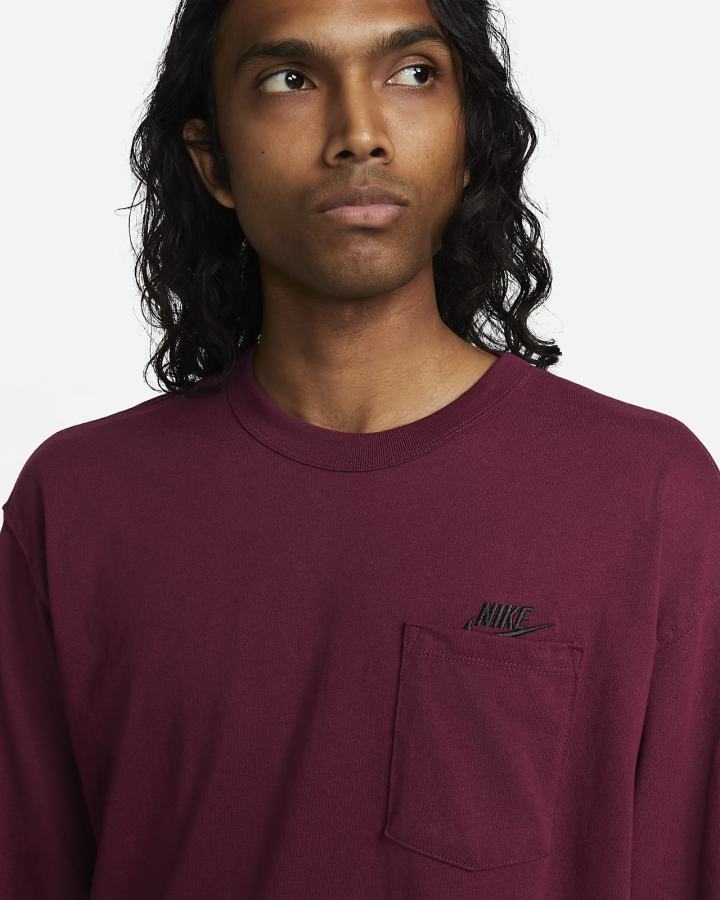 Camiseta Nike Sportswear Premium Essentials Long-Sleeve Pocket Hombre Burdeos | VDTYG-0963