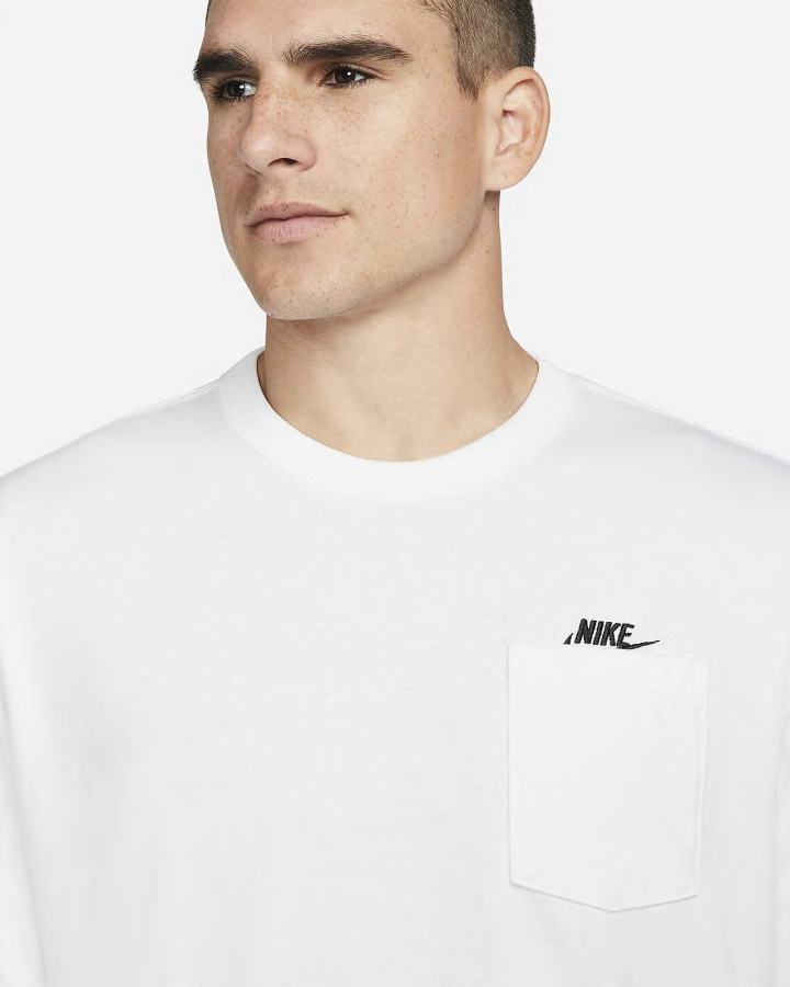 Camiseta Nike Sportswear Premium Essentials Long-Sleeve Pocket Hombre Blancas Negras | YZQLE-7063