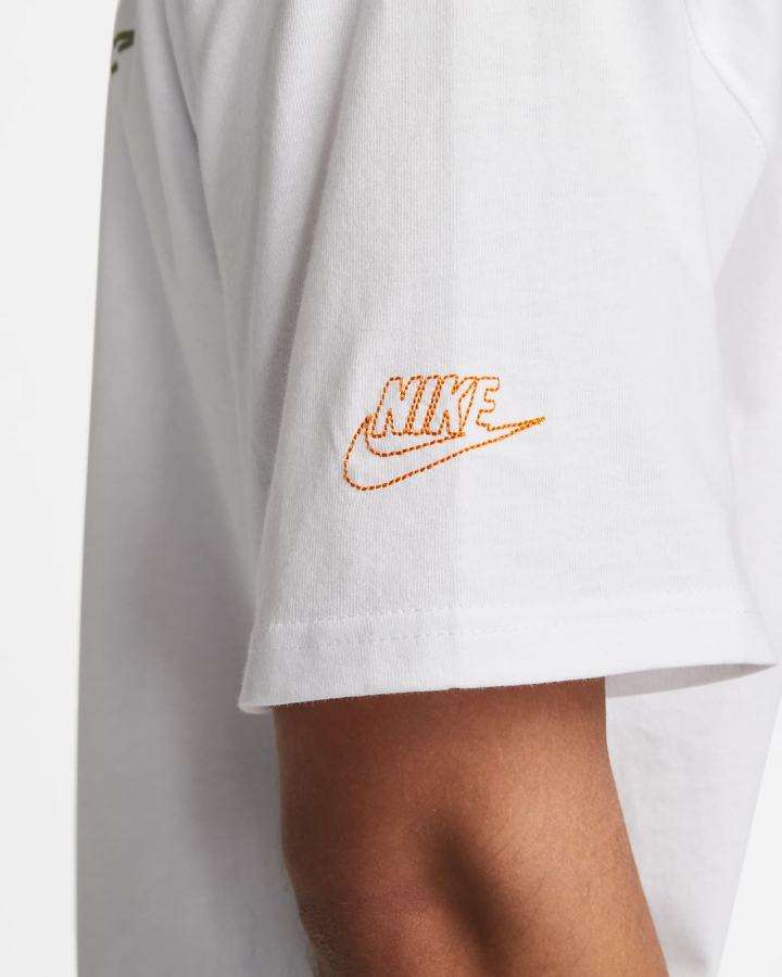 Camiseta Nike Sportswear 