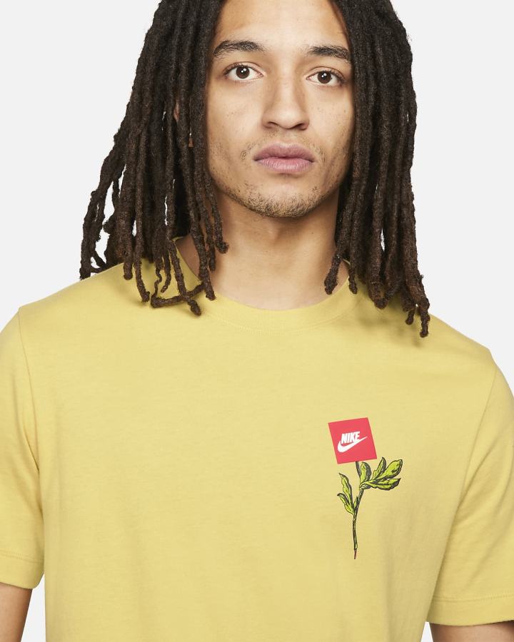 Camiseta Nike Sportswear Sole Hombre Amarillo | BYMNO-1038