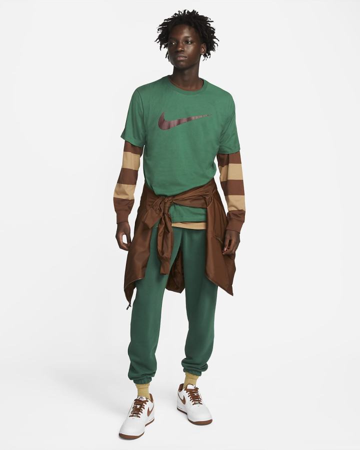 Camiseta Nike Sportswear Swoosh Hombre Verde | KHNYE-1587